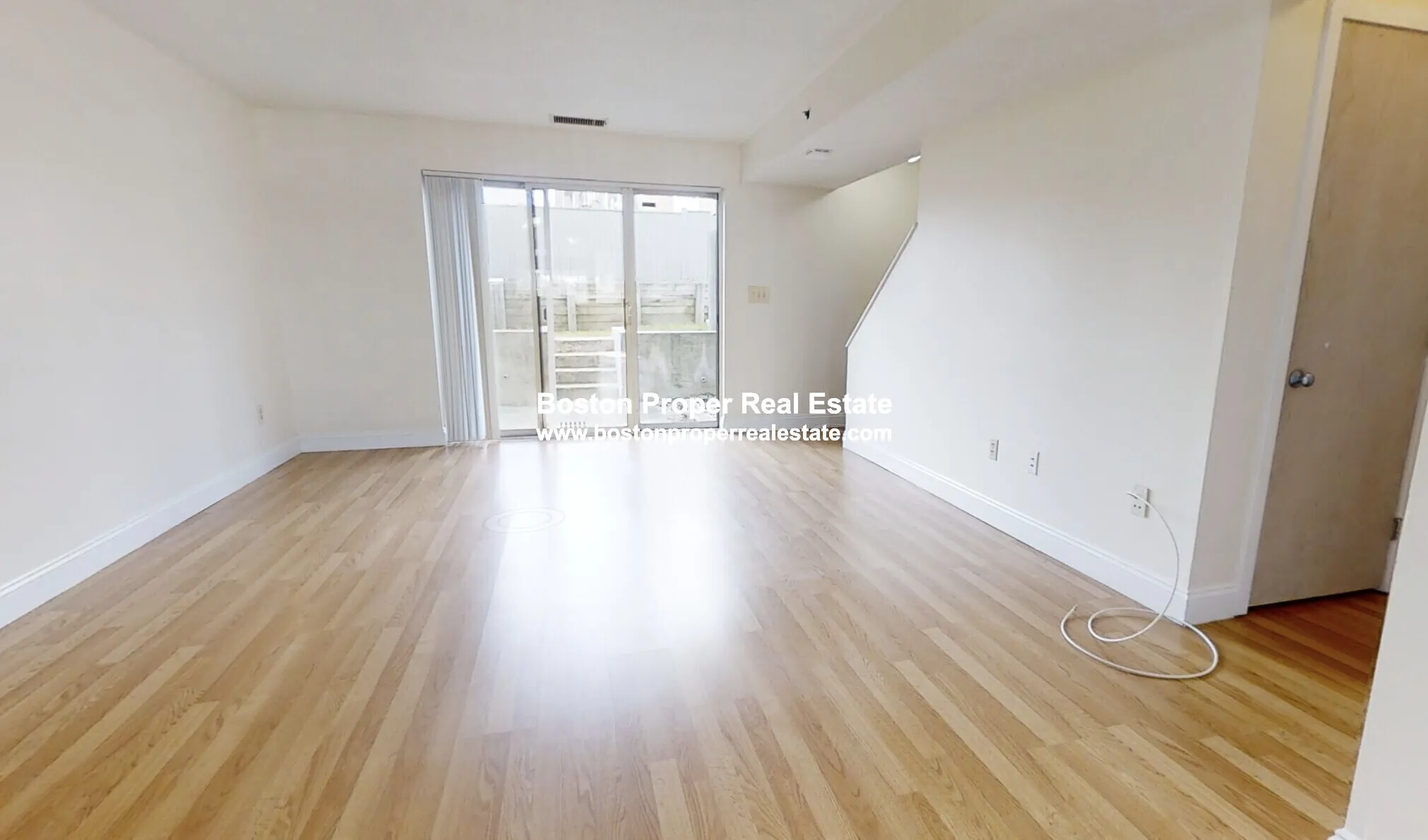 146 North Beacon St, Oak Square