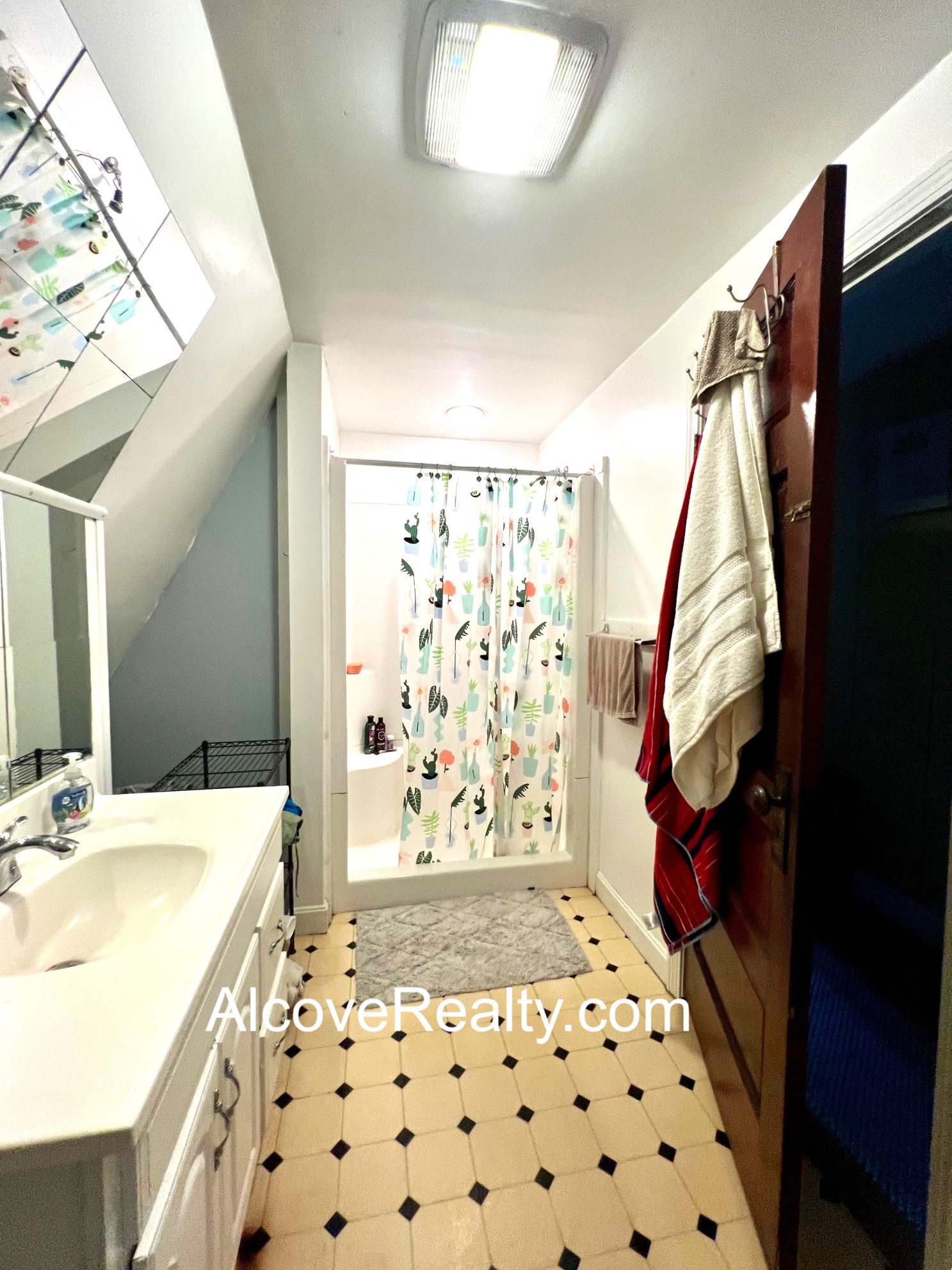 190 North St, West Somerville