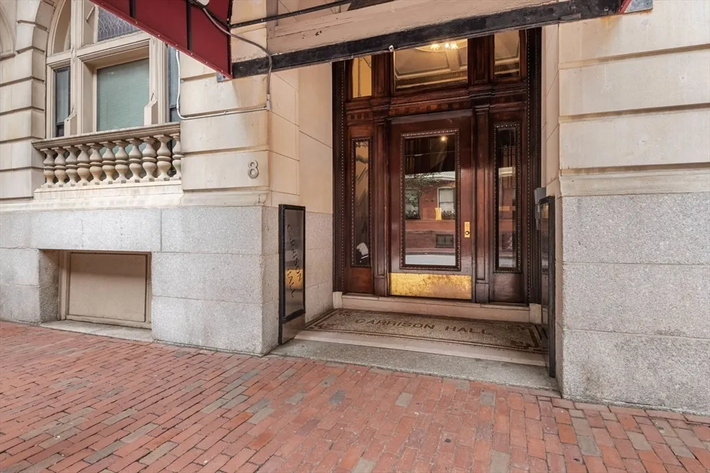 8 Garrison St, Back Bay