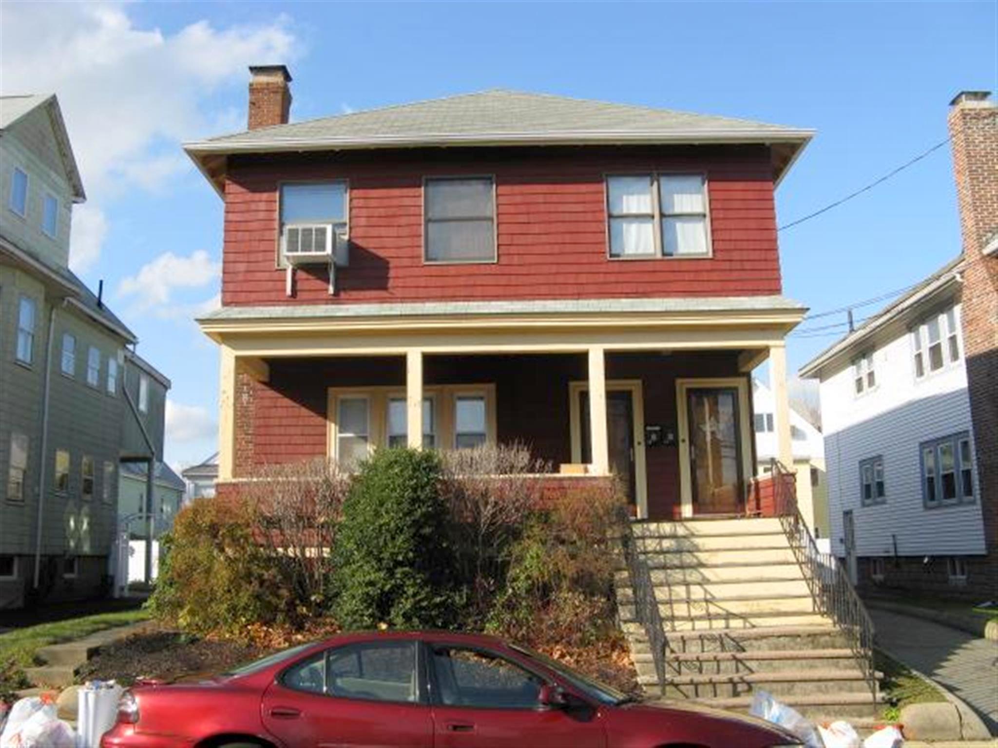 2.5 bed, 1 bath apartment for rent at 19 Quincy St Unit 19, Medford — photo 8 of 8