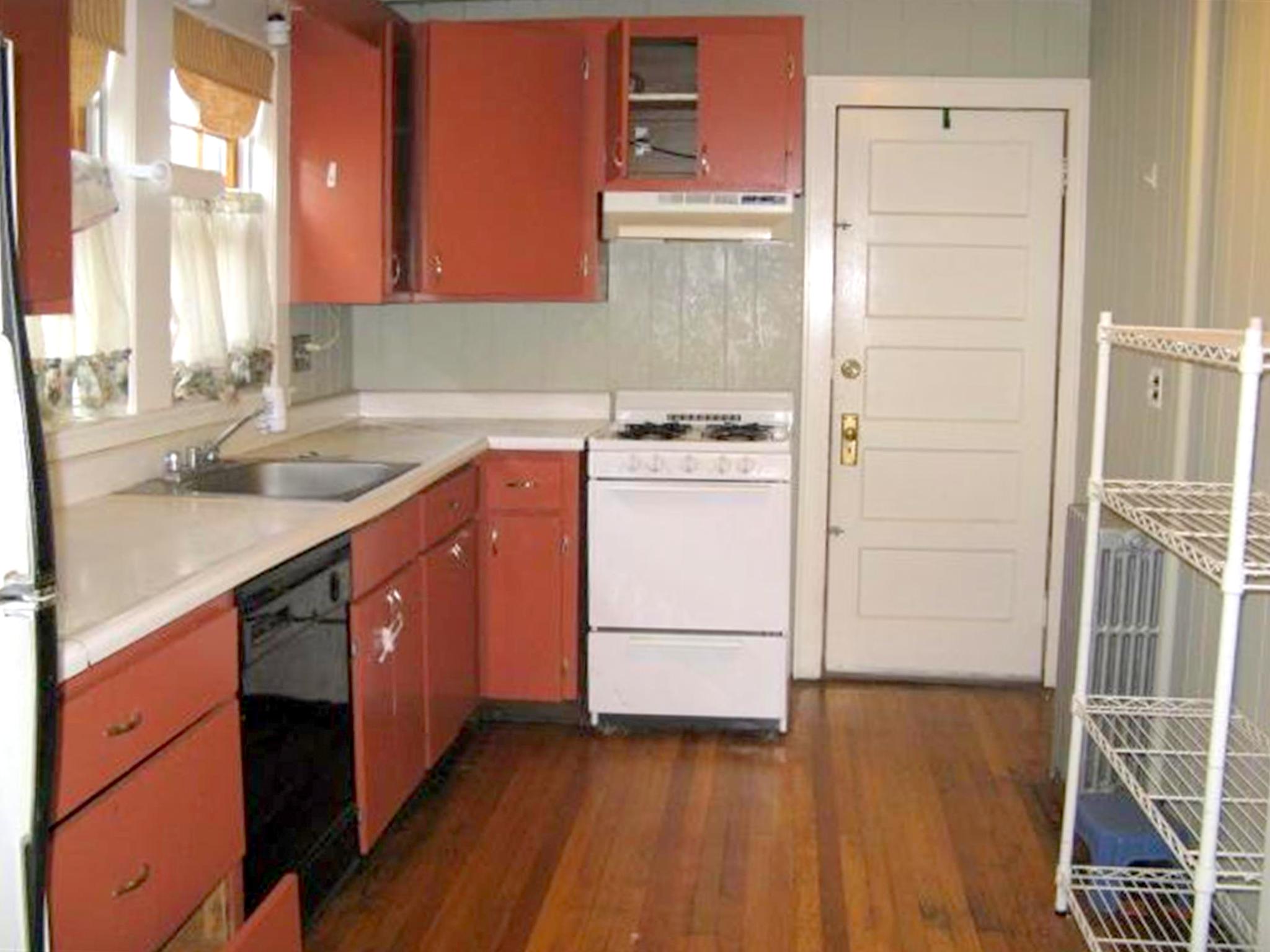 2.5 bed, 1 bath apartment for rent at 19 Quincy St Unit 19, Medford