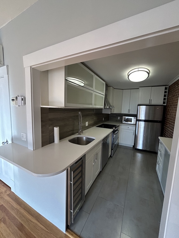 608 Massachusetts Ave, South End