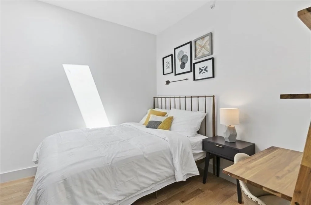 43 Wordsworth St, East Boston