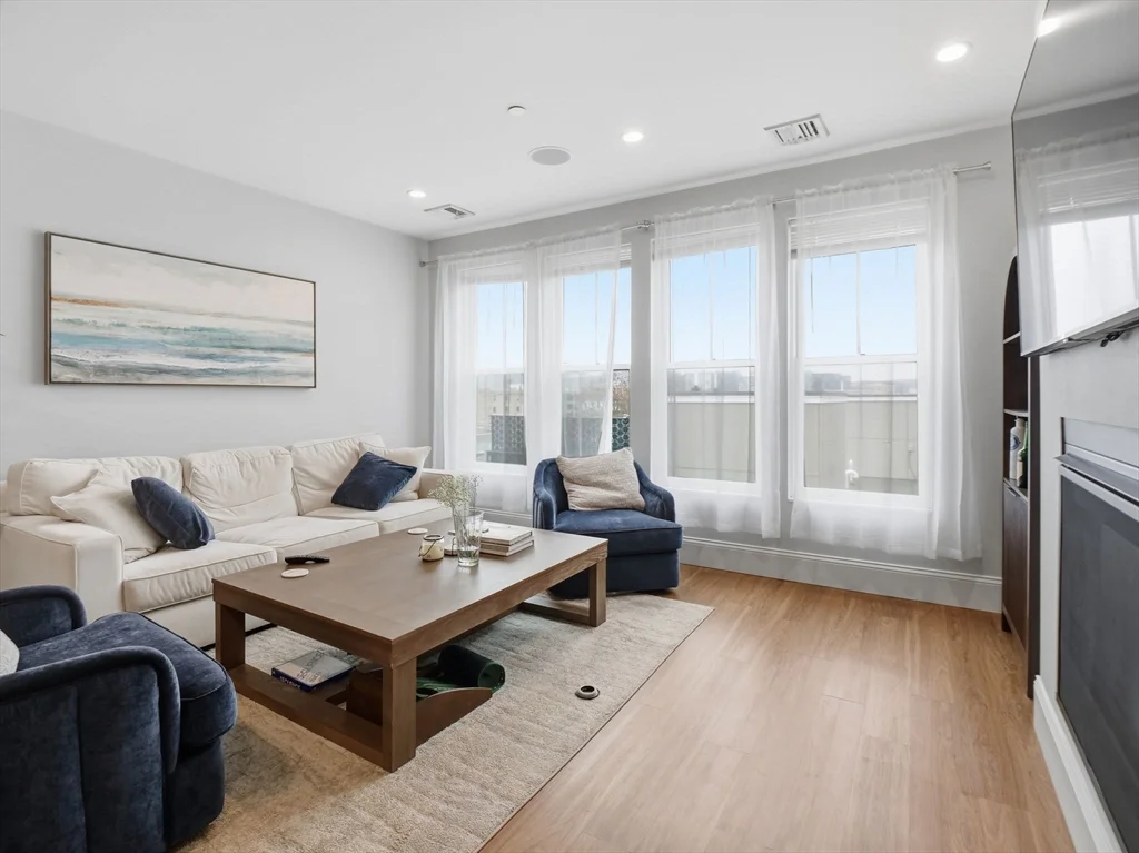 45 L St, South Boston
