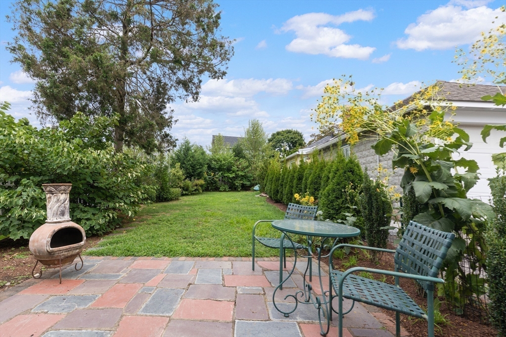 44 Antwerp St, East Milton