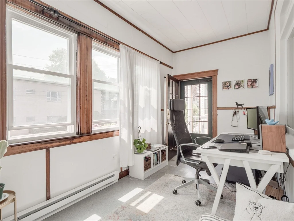 3 Monmouth St, Spring Hill