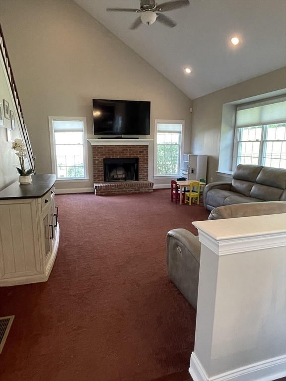 24 Endean Dr, Walpole