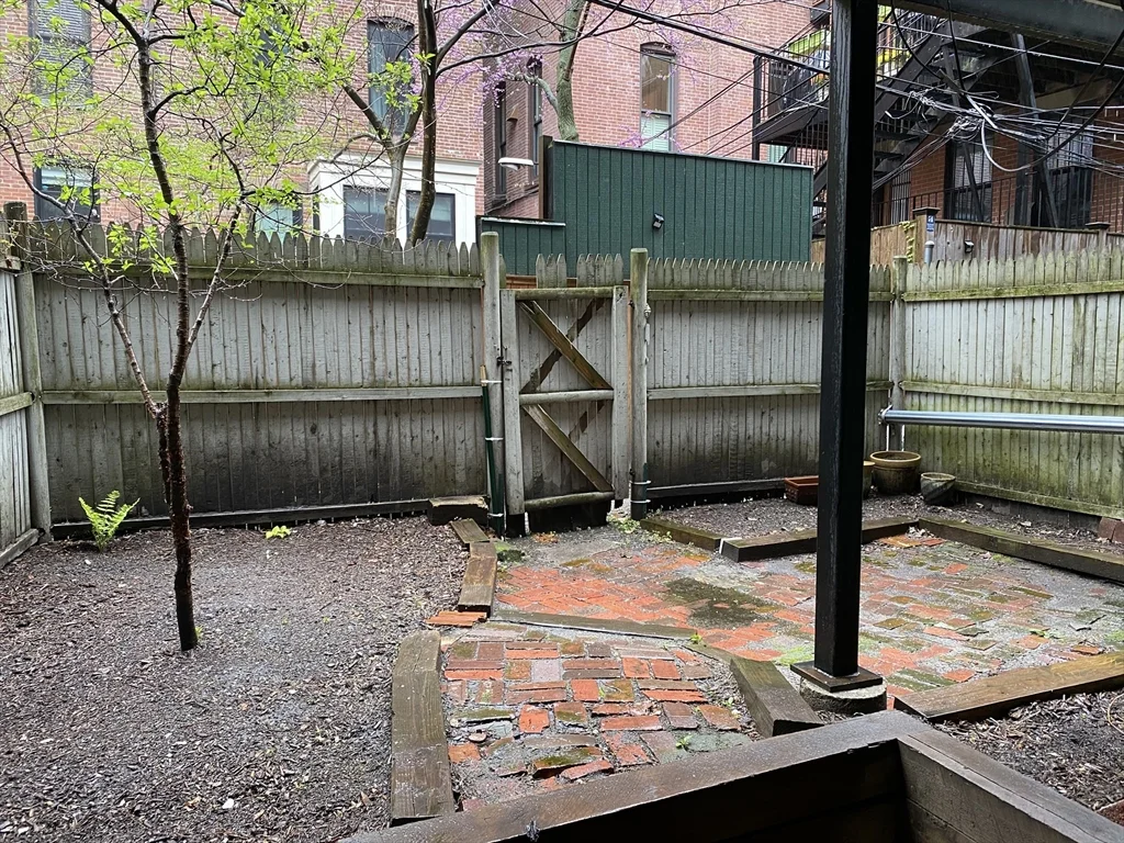 59 Clarendon St, South End