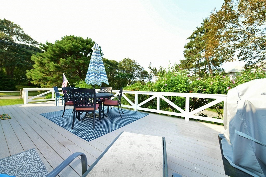 208 Standish Rd, Sagamore Beach