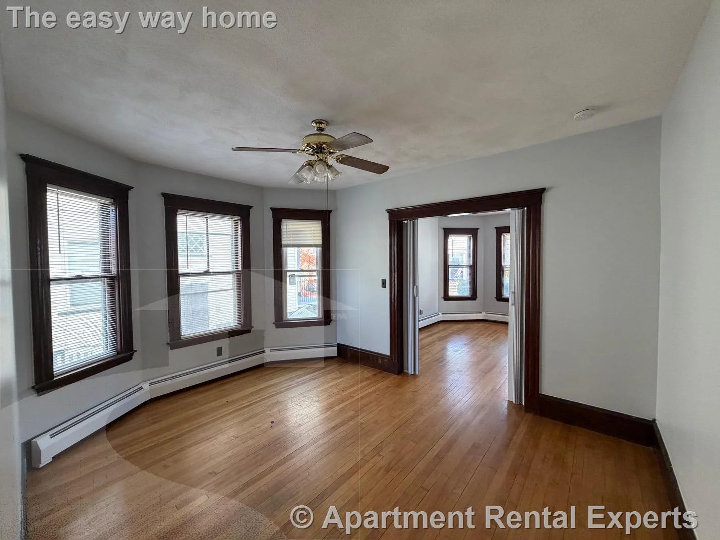 31 Illinois Ave, East Somerville