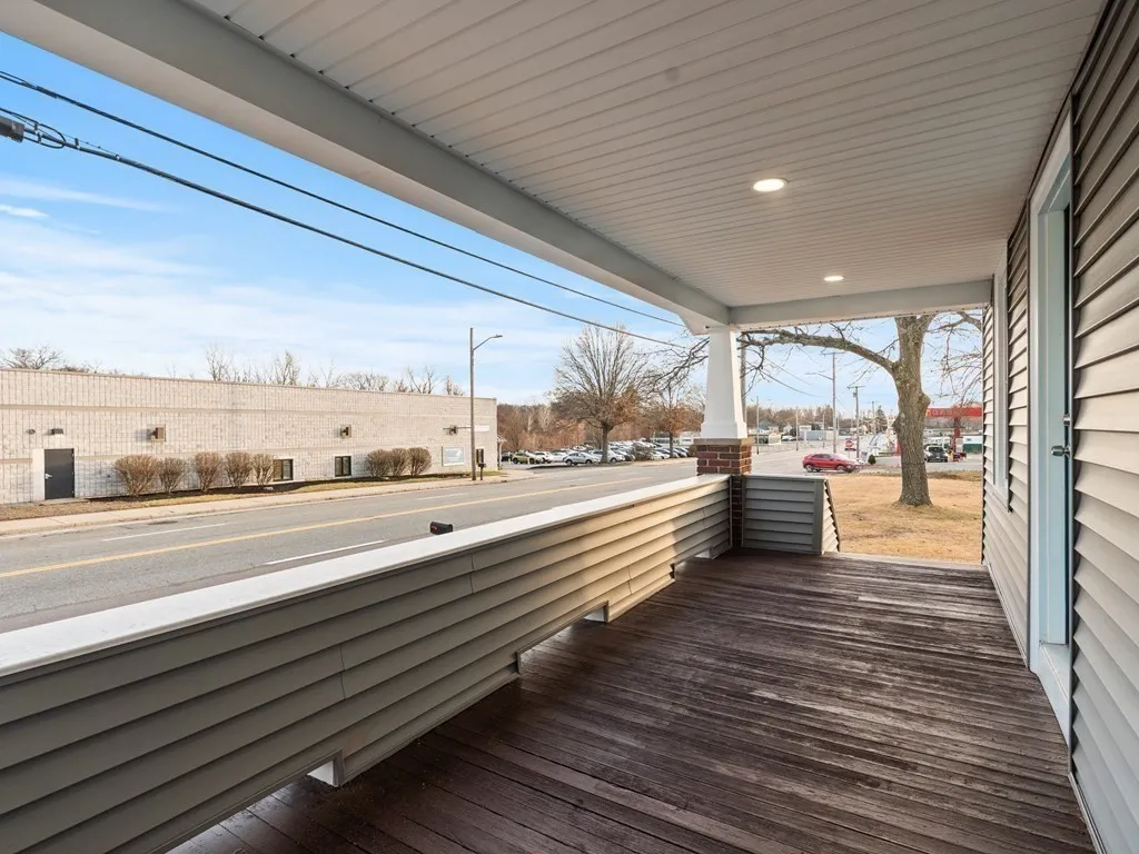 735 Washington St, Attleboro