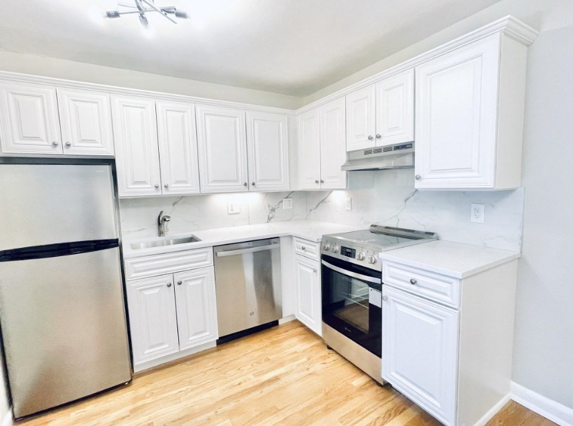 39 Englewood, Brighton