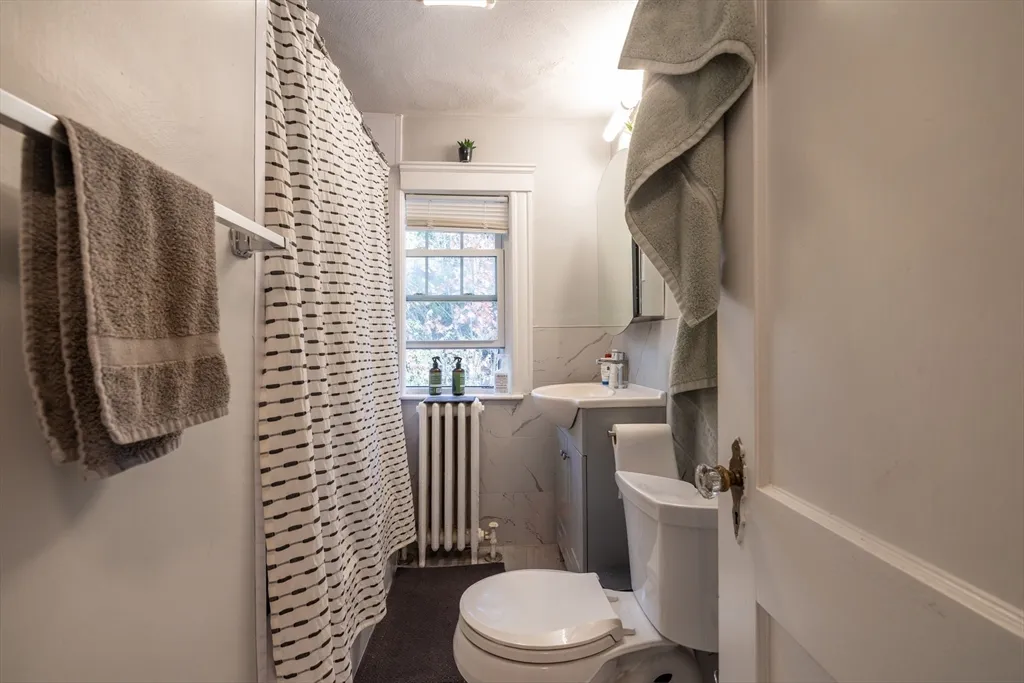 22 Potomac St, West Roxbury