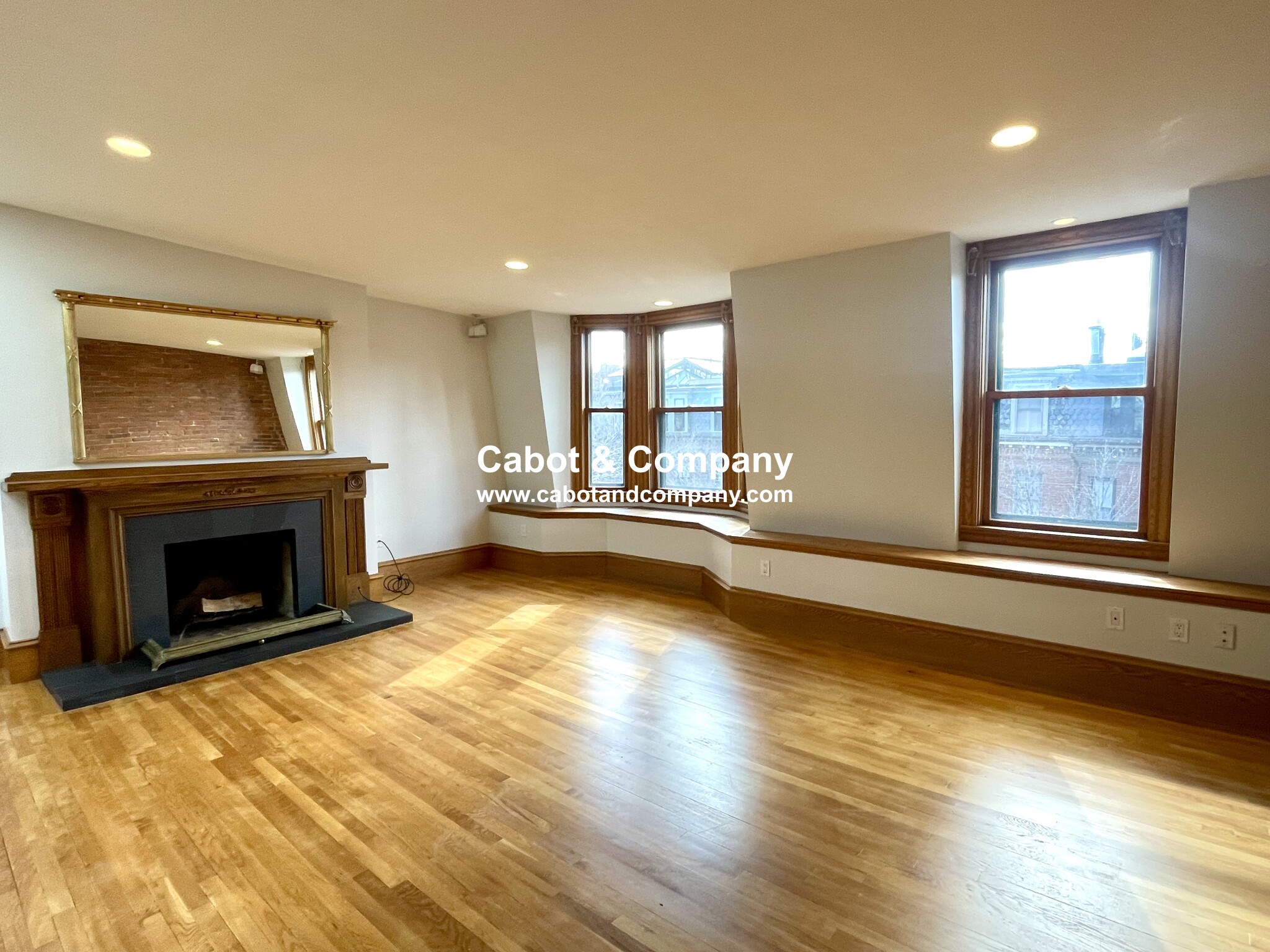 17 Holyoke St, South End