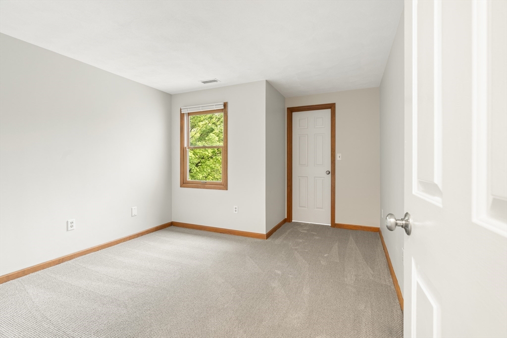 8 Candice Ct, Woburn