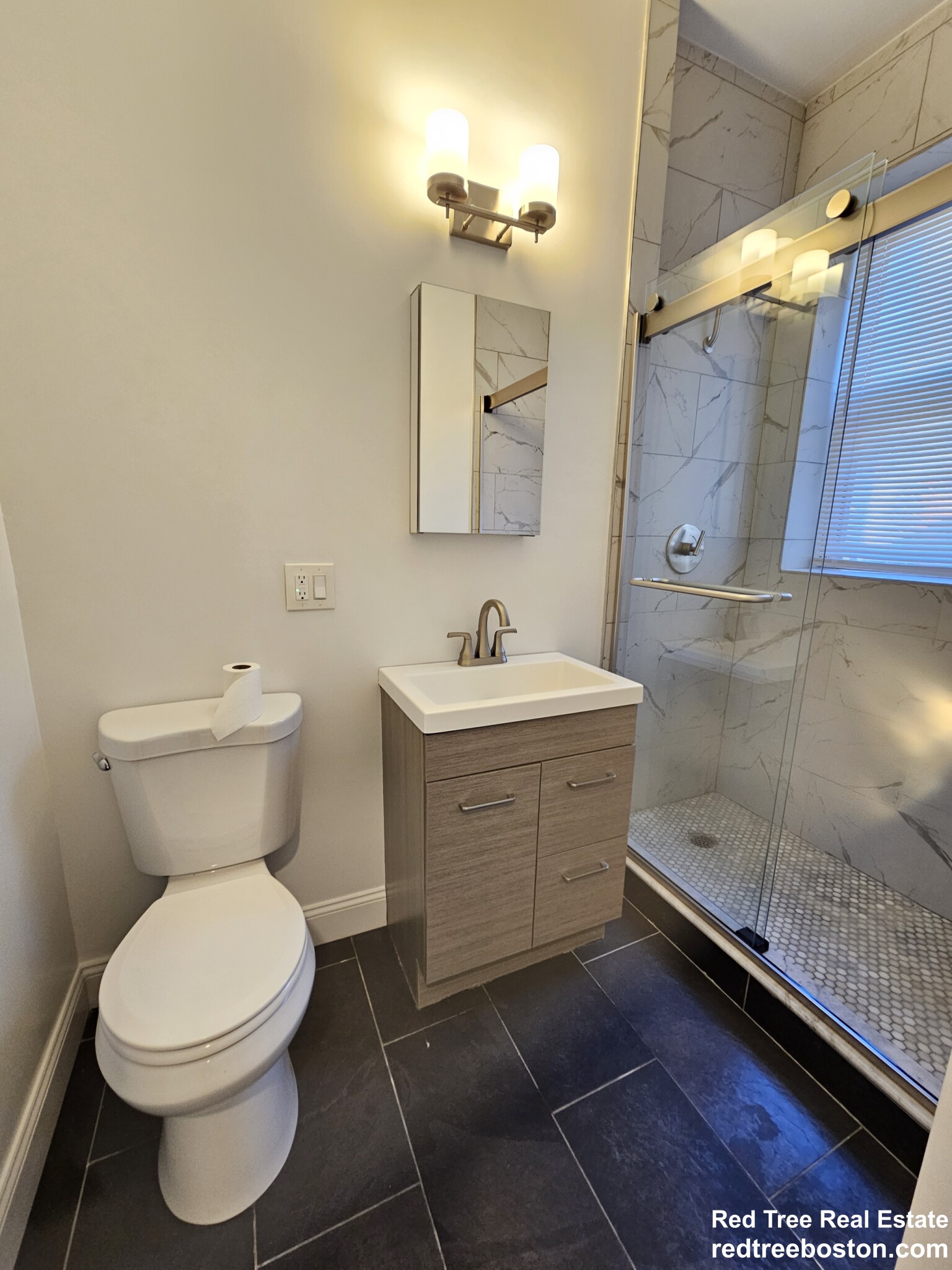 40 Queensberry St, Fenway