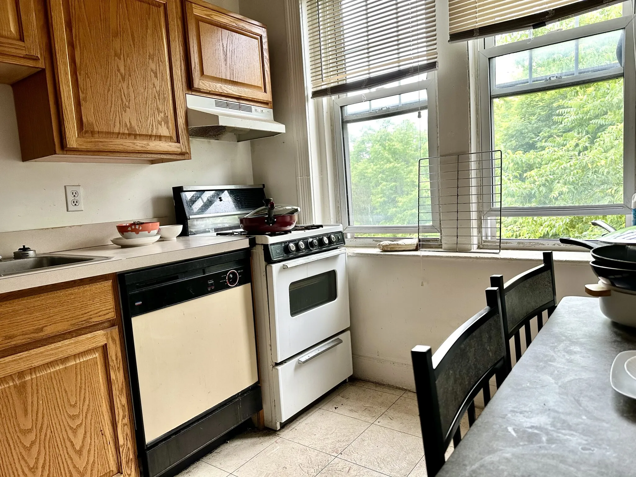 39 Mount Hood Rd, Brighton