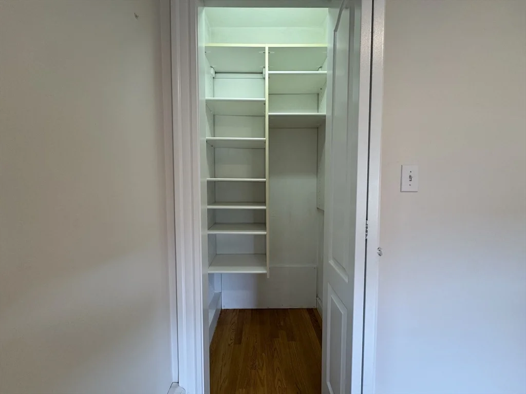 118 Sherman St, Neighborhood Nine