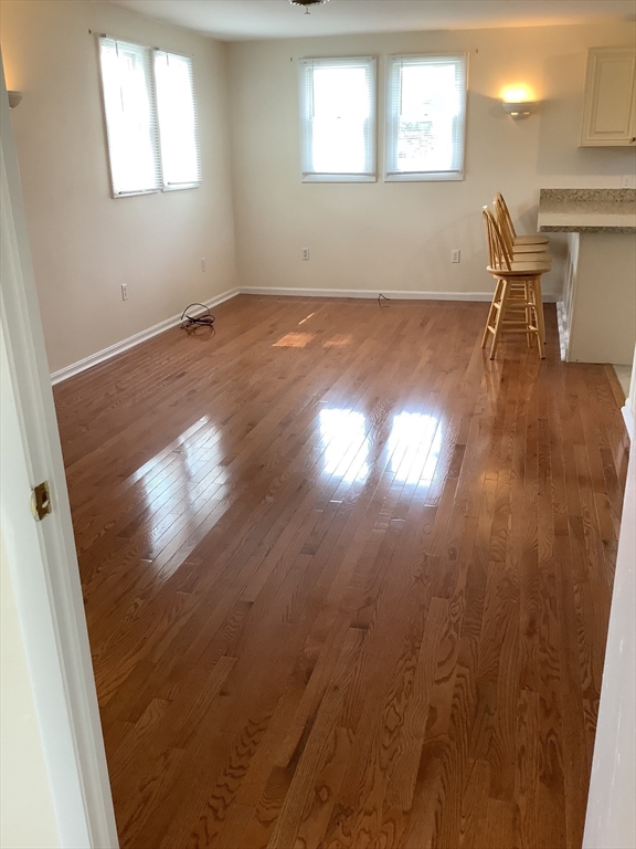 5 Lakemans Ln, Ipswich