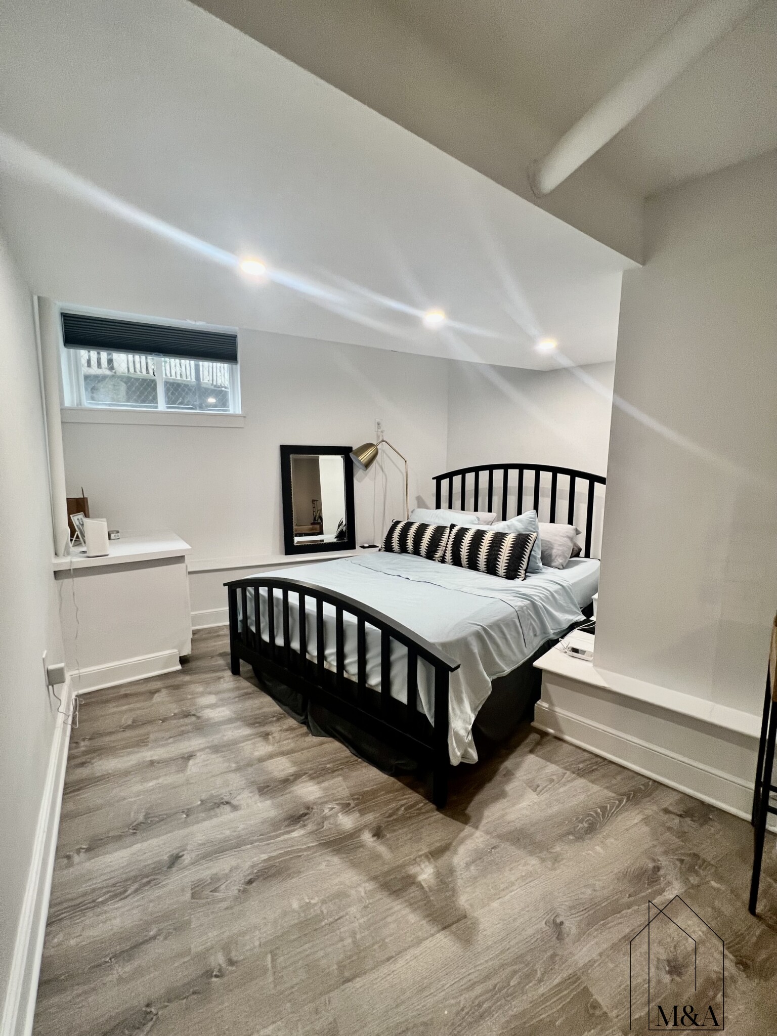 576 Washington St, Brookline