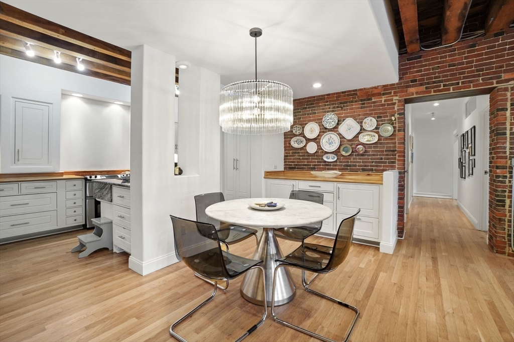 28-32 Atlantic Ave, Waterfront