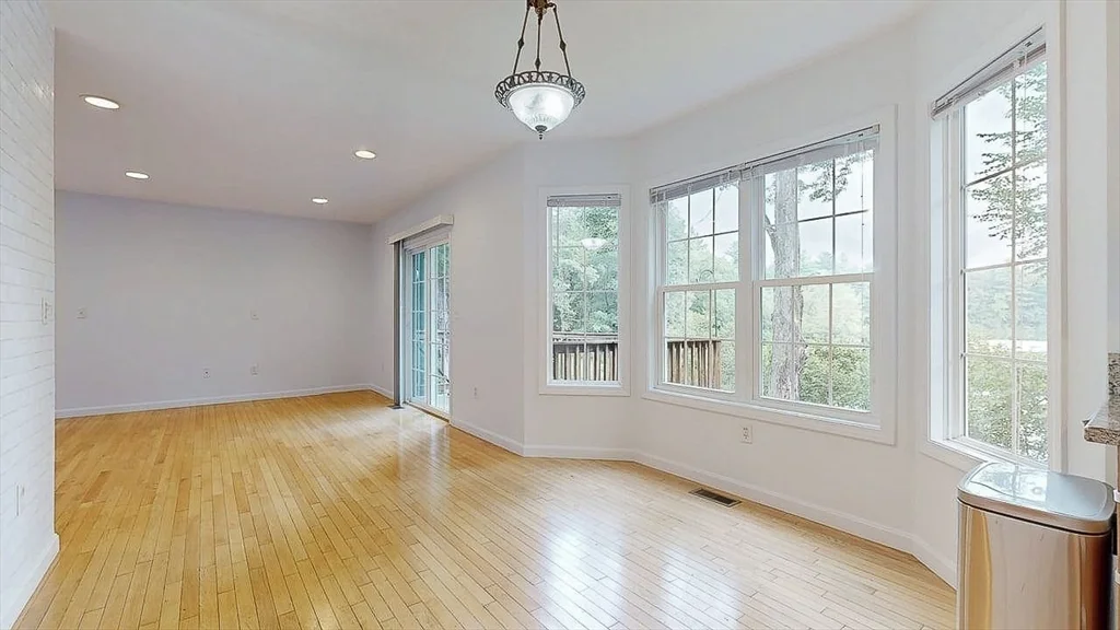 142 Olean St, Tatnuck