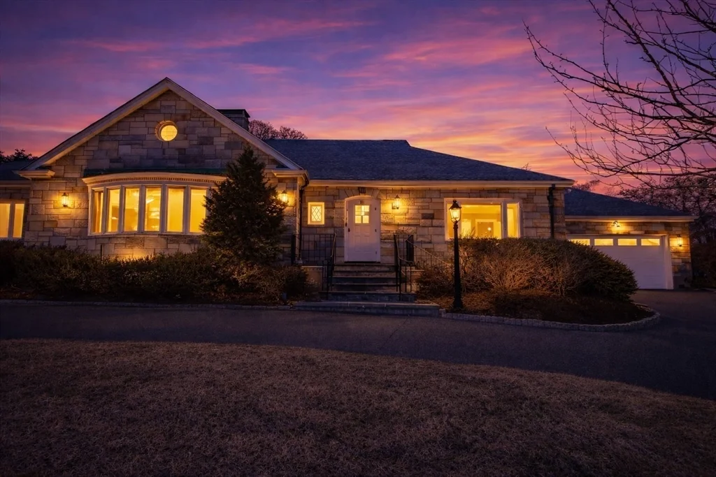 272 Atlantic Ave, Swampscott