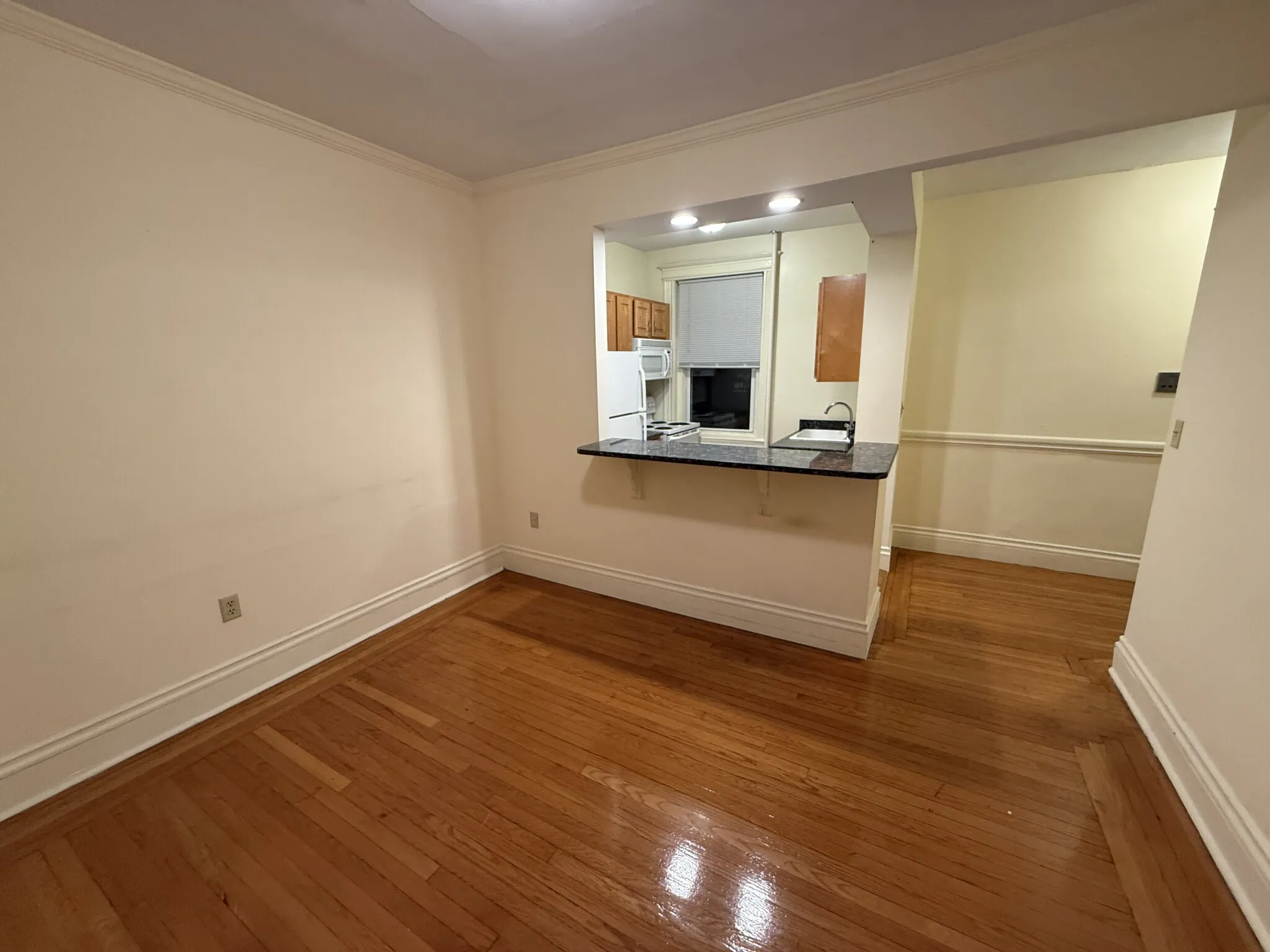 28 Queensberry St, Fenway