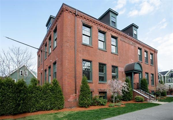 245 Beacon St, Somerville