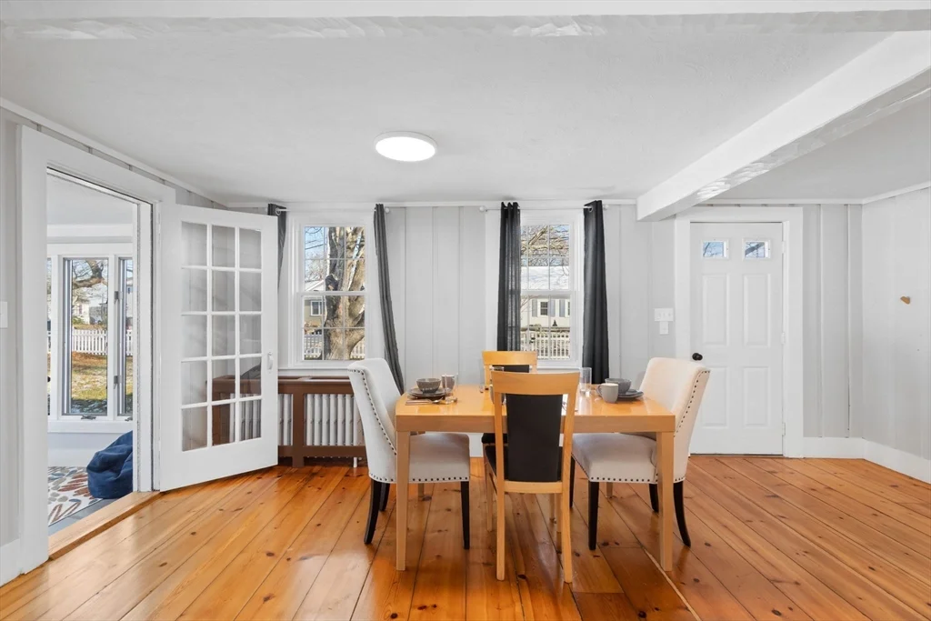 32 Woodside Ave, Wareham