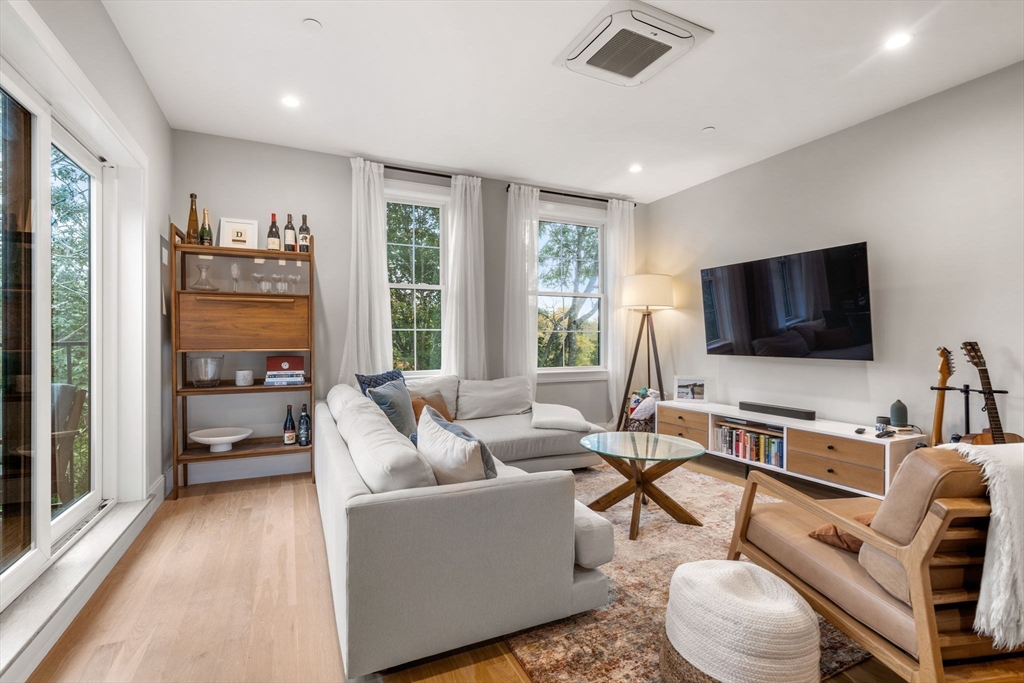 54 River St, Dorchester