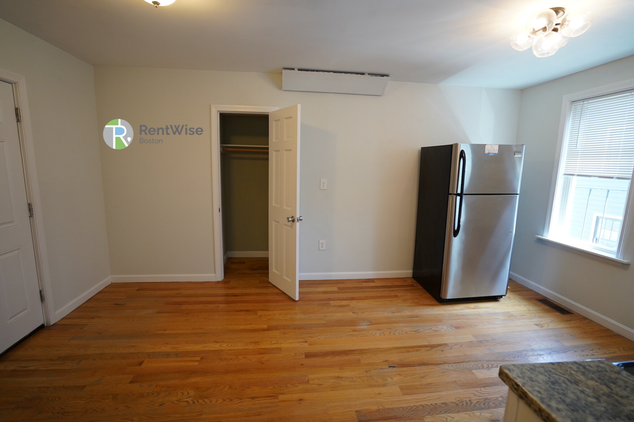 36 L St, South Boston