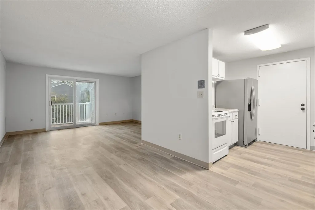 11 Silver Hill Ln, Natick