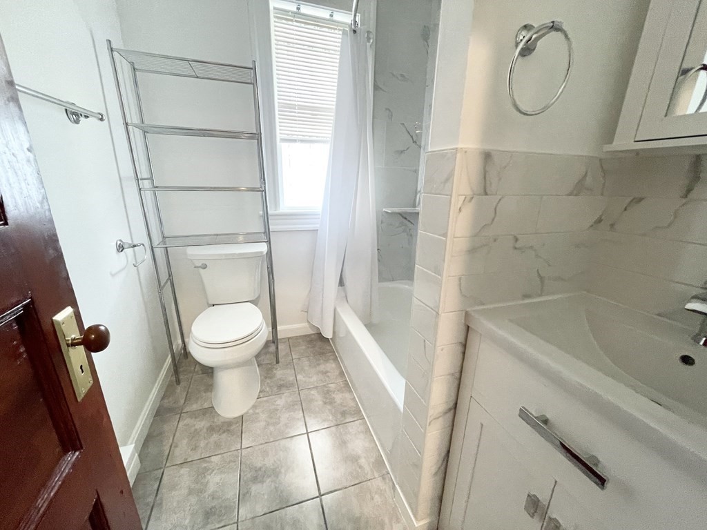 18 Romsey St, Dorchester