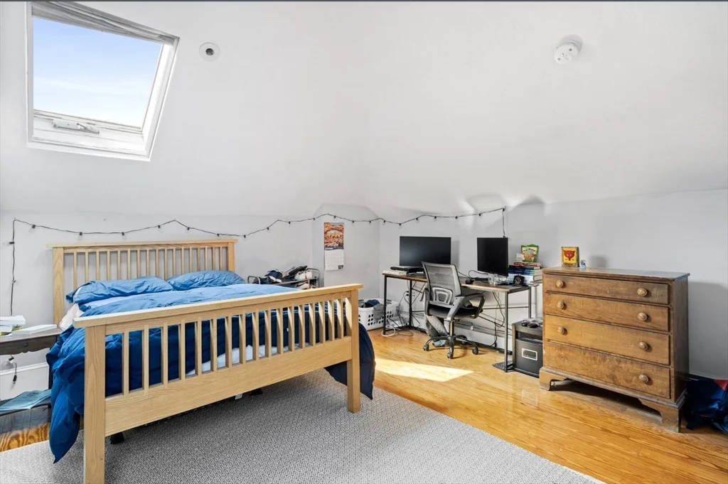 614 E 3rd, South Boston