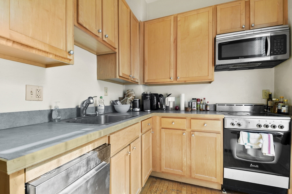 57 E Springfield, Boston