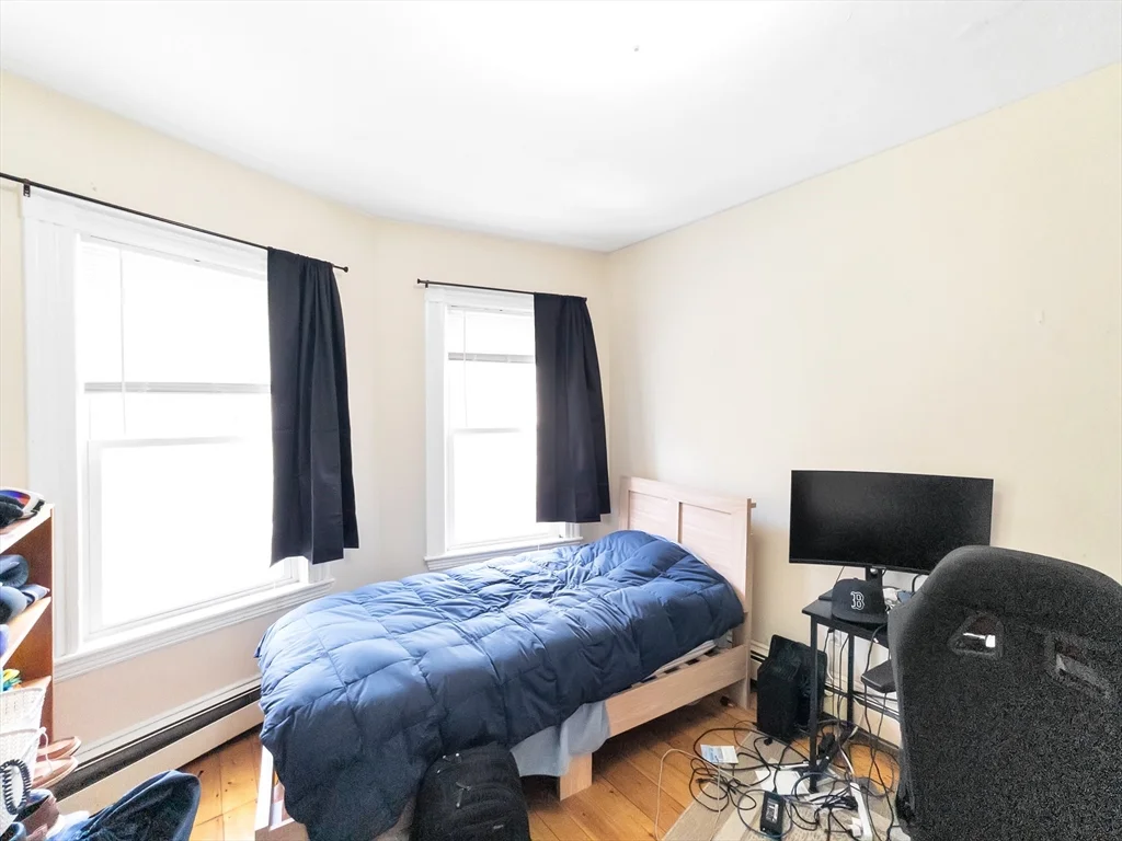 32 Fisher Ave, Mission Hill