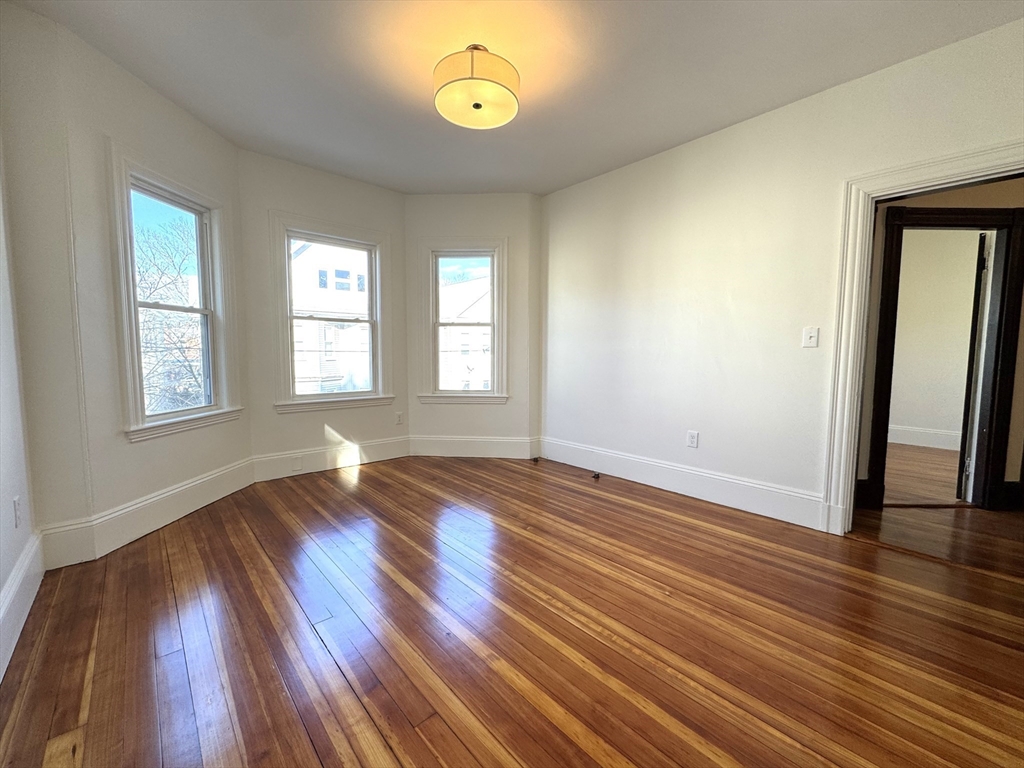 11 East Milton Rd, Brookline