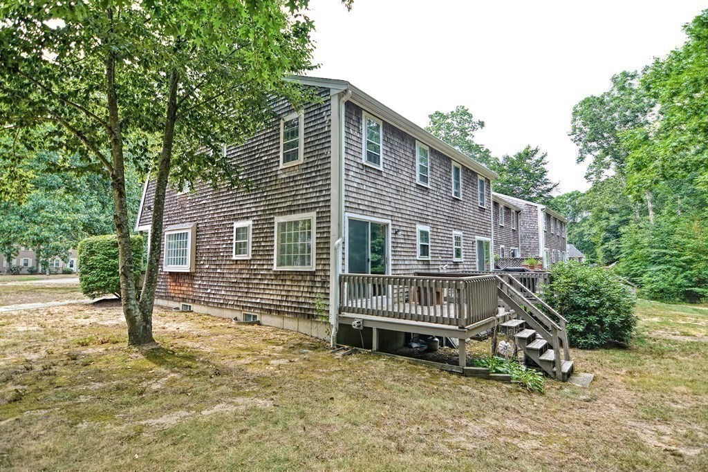 13 Colonial Dr, Norton