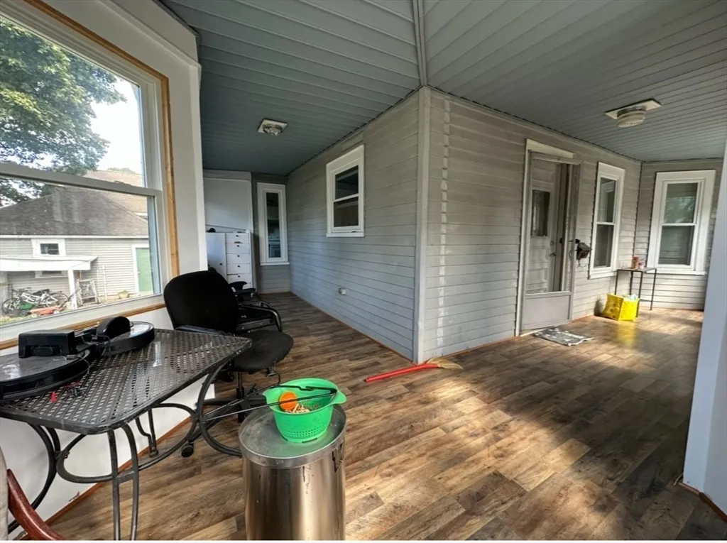 130 Taylor St, Quincy