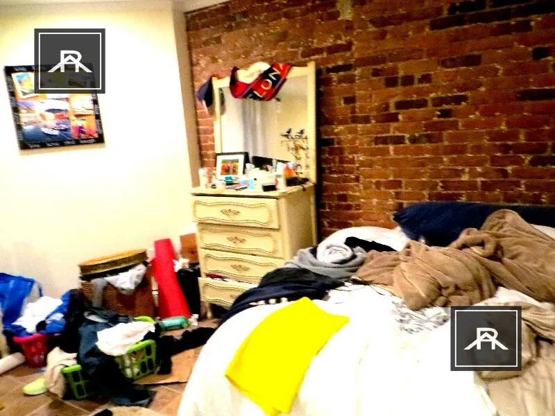 1689 Beacon St, Aspinwall Hill