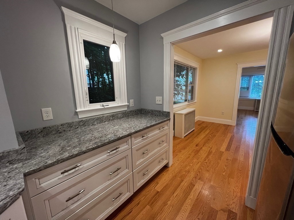 9 Loring St, Belmont