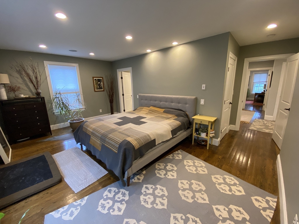 15 Oakdale, Jamaica Plain