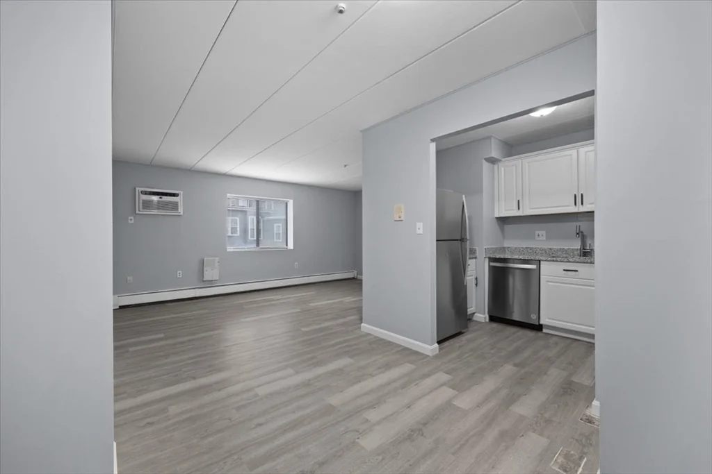 141 Commercial St, Braintree