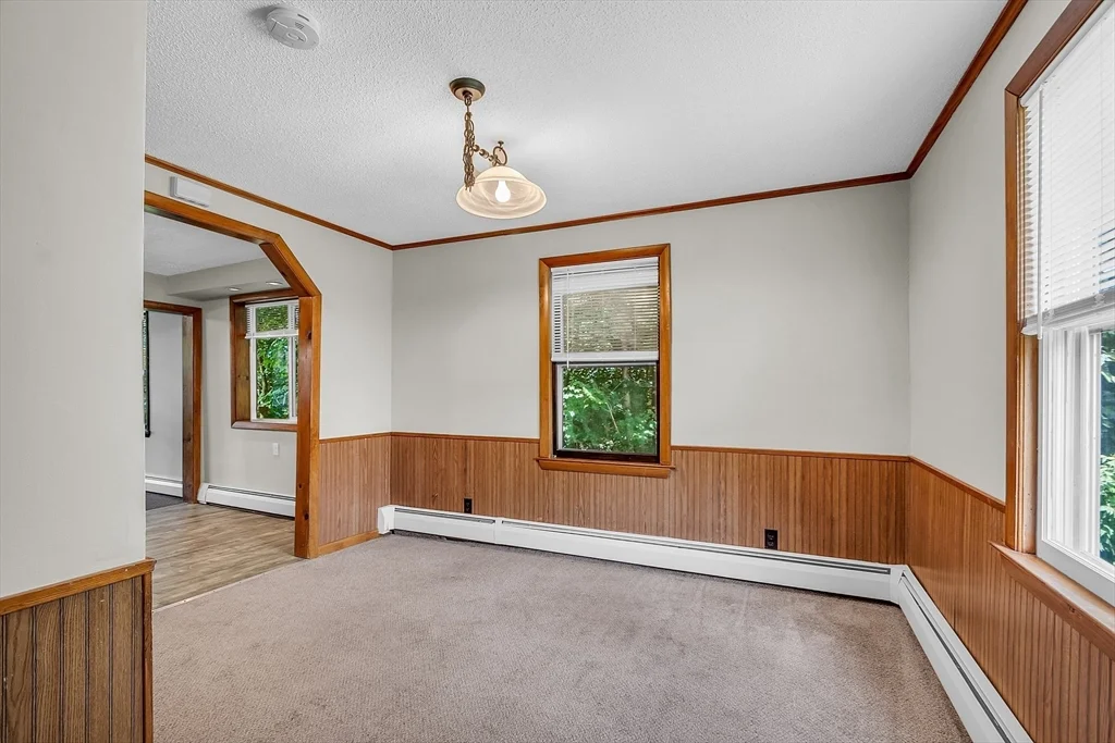 87 Graniteville Rd, Westford