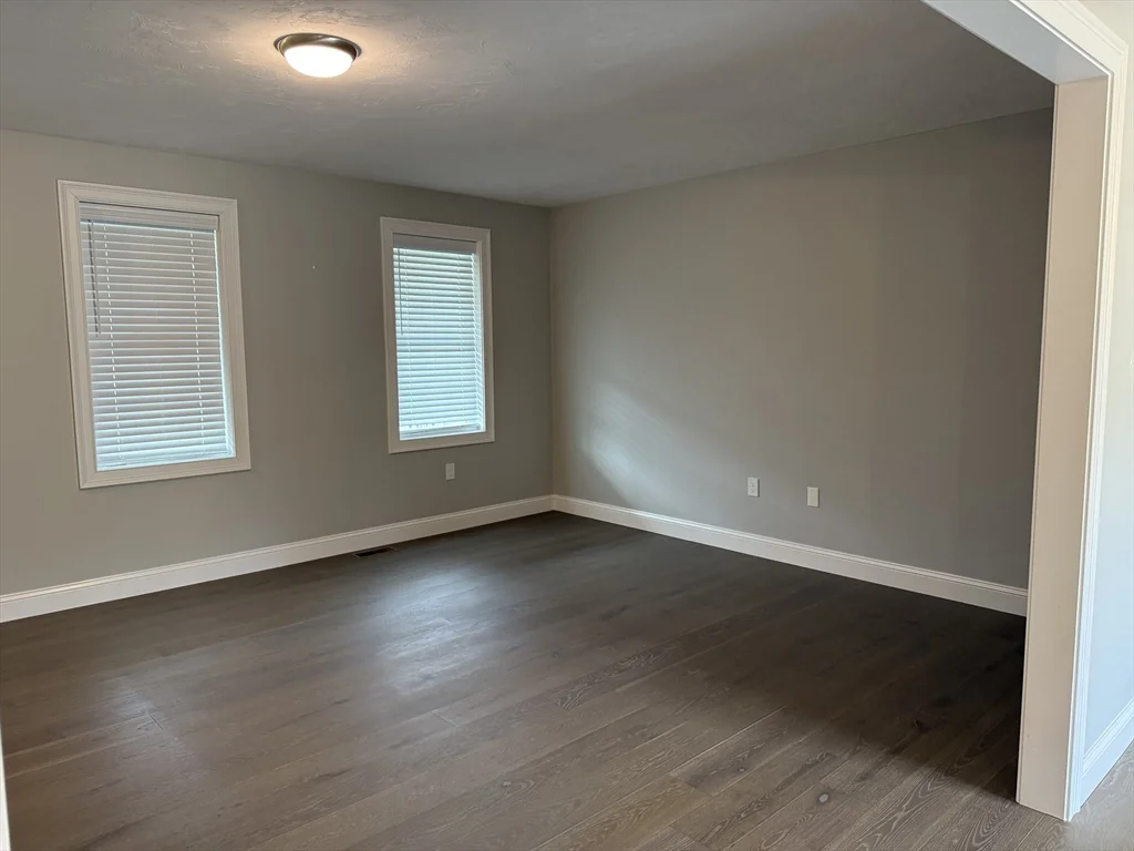 5 Pauline Way, Lakeville