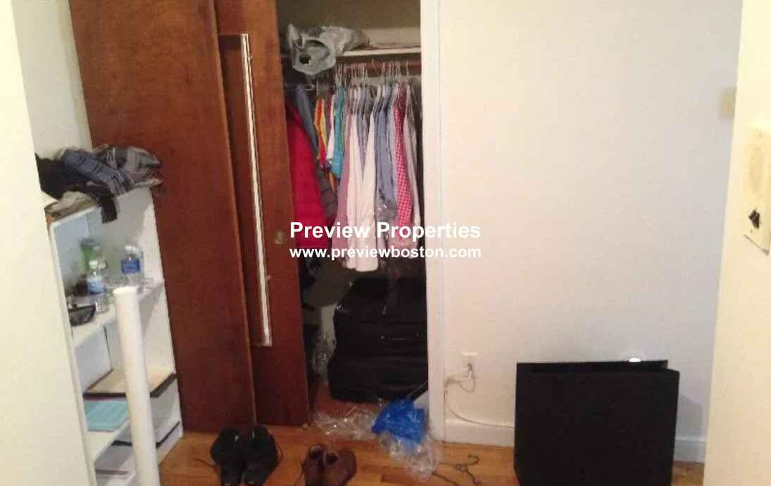 64 Brighton Ave, Allston