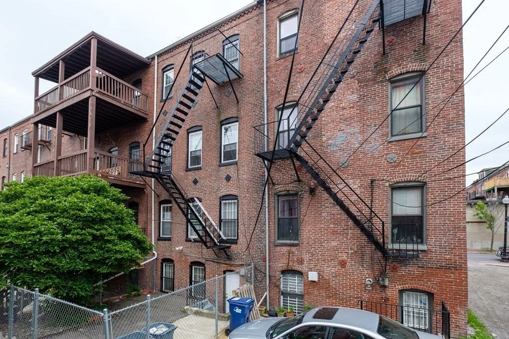 4 Wigglesworth St, Mission Hill