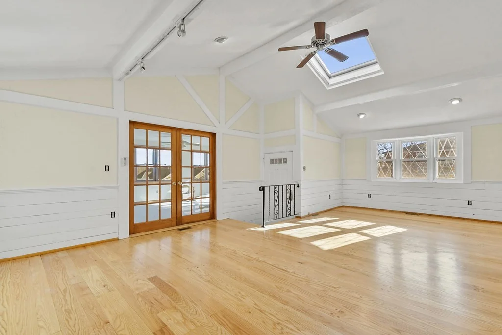72 Cambridge Rd, Woburn
