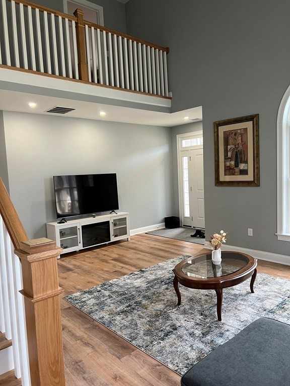 12 Kiara Dr, Worcester